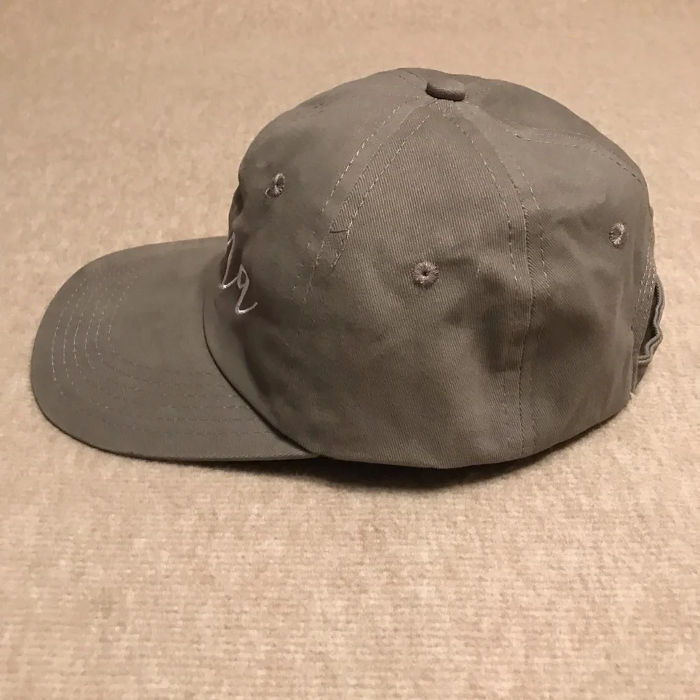 Mama Cap Hat classic 6 panel design w/ sweat-wicking support / adjustable close - Picture 10 of 16